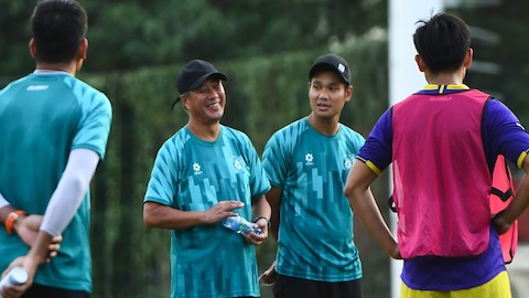 Bài toán khó cho HLV ngoại của Hà Nội và Thanh Hoá